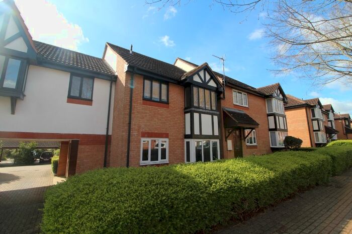 1 Bedroom Flat To Rent In Lynmouth Crescent, Furzton, Milton Keynes, MK4