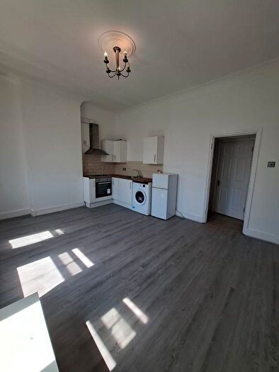 1 Bedroom Flat To Rent In Ladywell, London, SE13