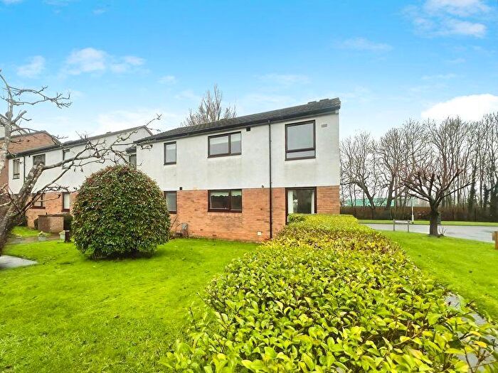 2 Bedroom Flat For Sale In Mayfair Gardens, Newcastle Upon Tyne, NE20