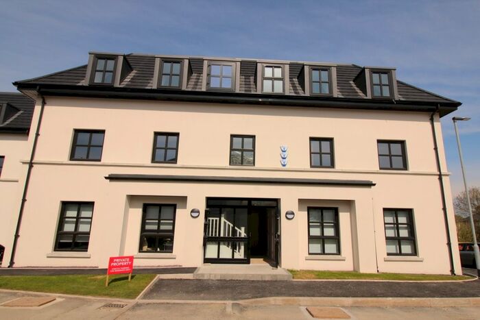 3 Bedroom Flat To Rent In Pantridge Lane, Royal Hillsborough, BT26