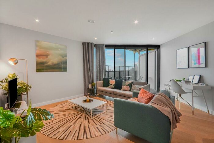 2 Bedroom Flat To Rent In Uncle Elephant & Castle London, SE11