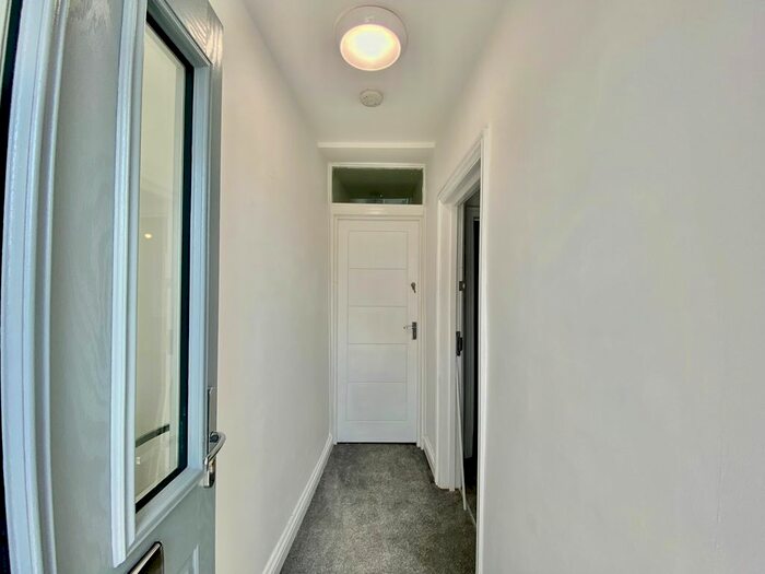 2 Bedroom Flat To Rent In Cecilia Road, Ramsgate, CT11