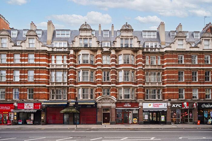 2 Bedroom Flat For Sale In Southampton Row, Bloomsbury, London, WC1B