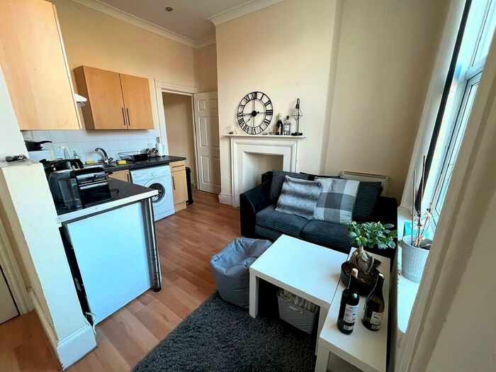 1 Bedroom Flat To Rent In Landport Terrace, Portsmouth, PO1