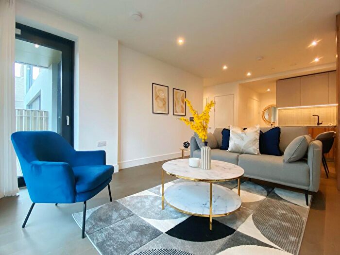 1 Bedroom Apartment To Rent In Hawksbury Heights, Hewson Way, London, SE17