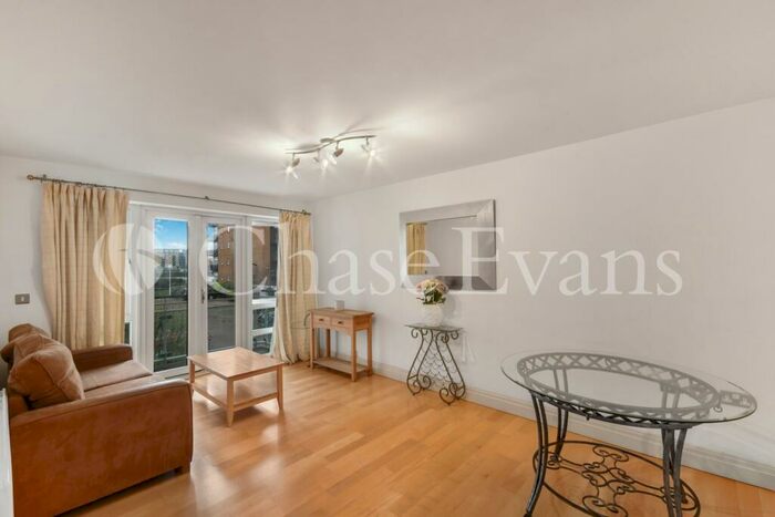 1 Bedroom Flat To Rent In St. Davids Square, Isle Of Dogs, London, E14