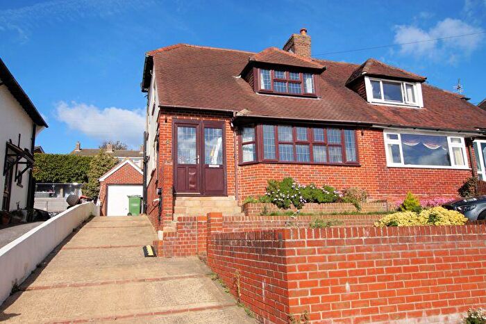 3 Bedroom Semi Detached House For Sale In Carlton Road, Portchester, PO16