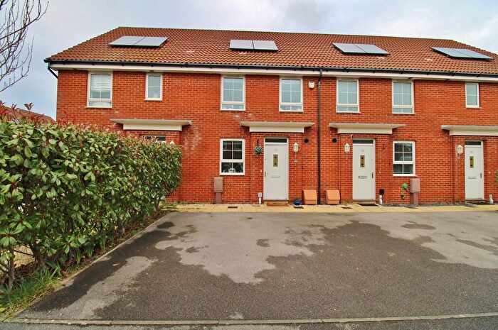2 Bedroom Terraced House For Sale In Cockerell Close, Lee-on-the-Solent, PO13