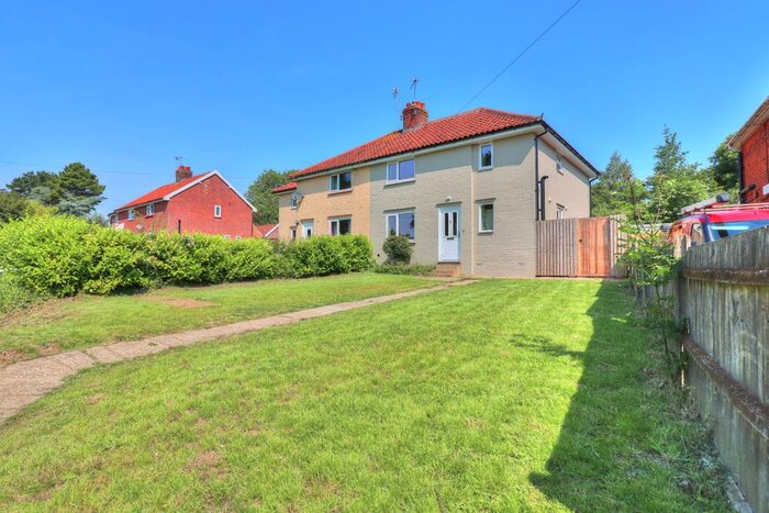 3 Bedroom Semi-Detached House To Rent In Halesworth Road, Halesworth, IP19