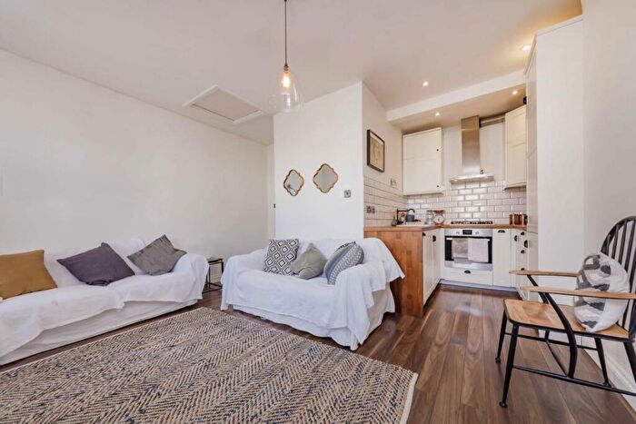 1 Bedroom Flat To Rent In Northchurch Road, Islington, N1