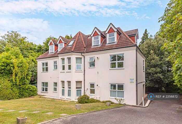 1 Bedroom Flat To Rent In Snowdon Road, Westbourne, BH4