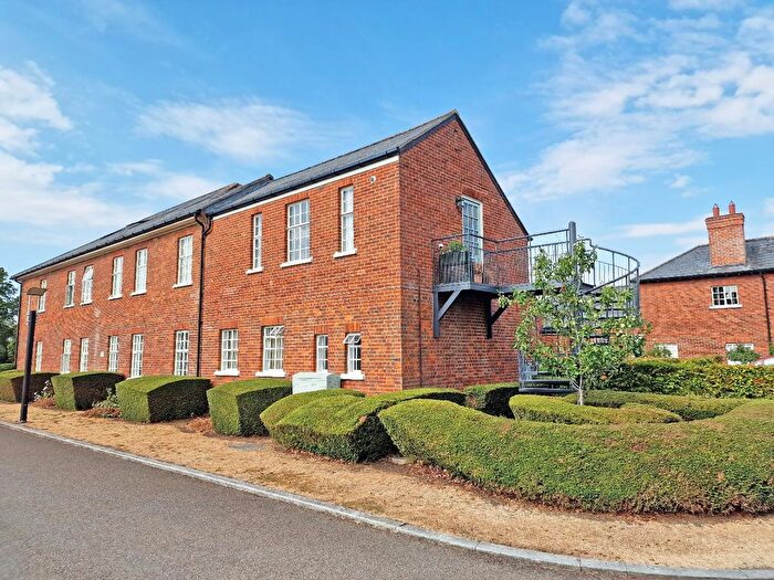 1 Bedroom Flat For Sale In Orchard Lane, Garden Quarter, Caversfield, OX27