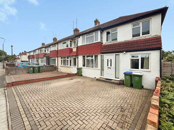 4 Bedroom End Of Terrace House For Sale In Florence Road, London, SE2