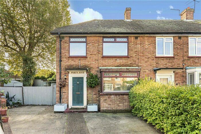 3 Bedroom End Of Terrace House To Rent In Buttermere Drive, Putney, SW15