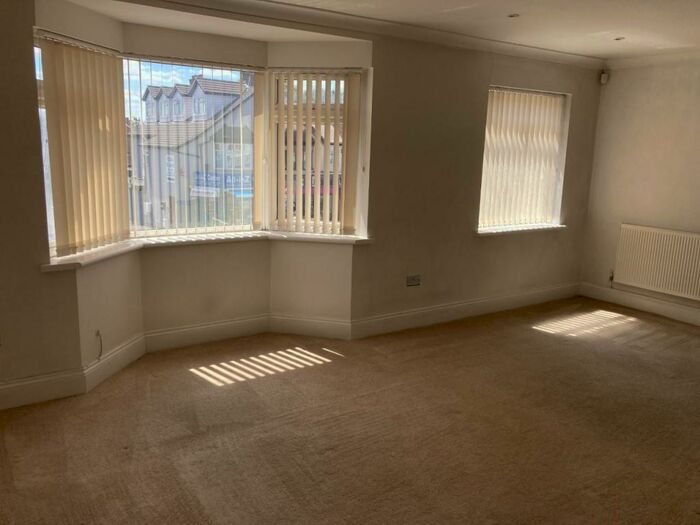 1 Bedroom Flat To Rent In Northdown Road, Hornchurch, RM11