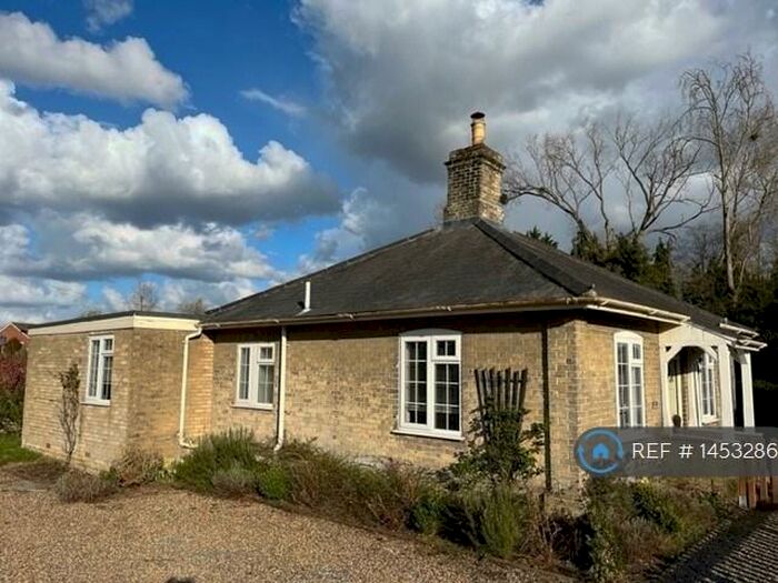 2 Bedroom Bungalow To Rent In Cuckoofield Lane, Norwich, NR14