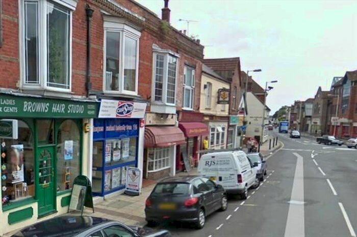 1 Bedroom Flat To Rent In North Street, Havant, Havant, PO9