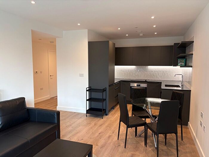 1 Bedroom Flat To Rent In Hopper House, Plumstead, London, SE28