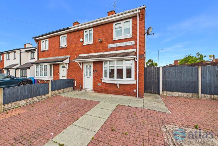 3 Bedroom Semi-Detached House For Sale In New Henderson Street, Dingle, L8