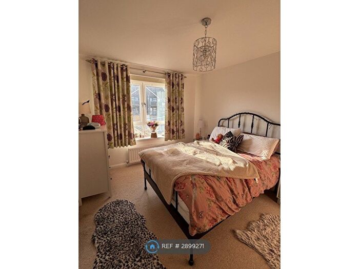 2 Bedroom Flat To Rent In Tailor Place, Aberdeen, AB24