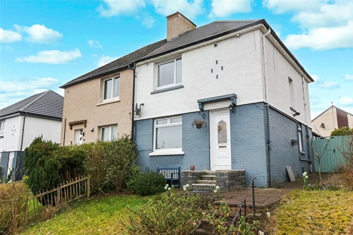 3 Bedroom Semi Detached House For Sale In Rhindmuir Avenue, Swinton, Glasgow, G69