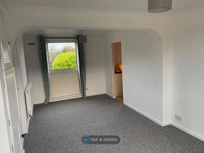 1 Bedroom Flat To Rent In Poole, Poole, BH17