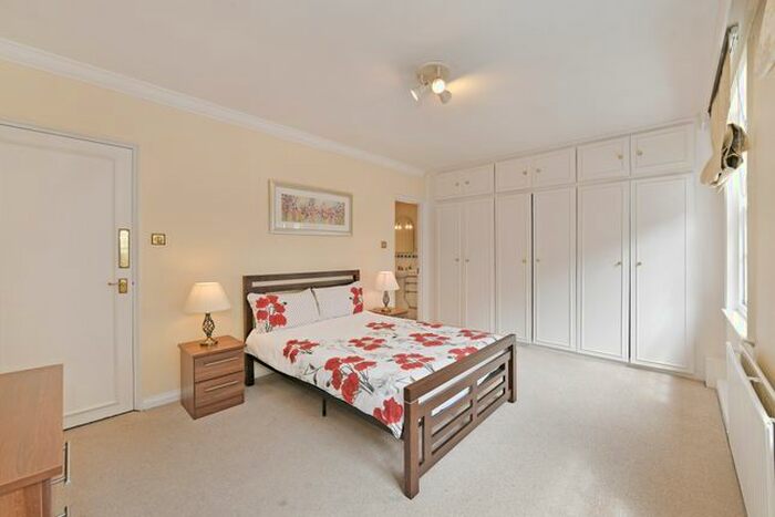 1 Bedroom Flat To Rent In Reeves Mews, London, W1K