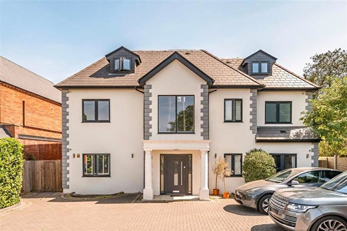 6 Bedroom Property To Rent In Elmstead Glade, Chislehurst, BR7