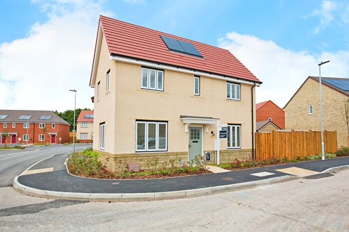 3 Bedroom Detached House For Sale In Maple Drive, Somerton, TA11