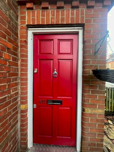 2 Bedroom Detached House To Rent In Moselle Avenue, London, N22