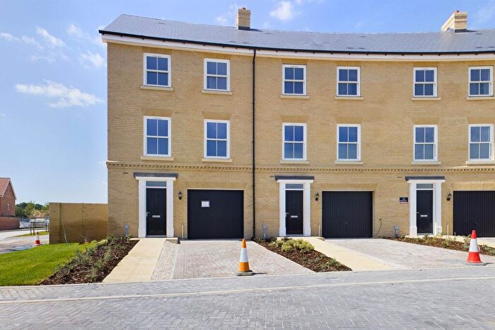 4 Bedroom Town House To Rent In Clyde Drive, Thetford, IP24