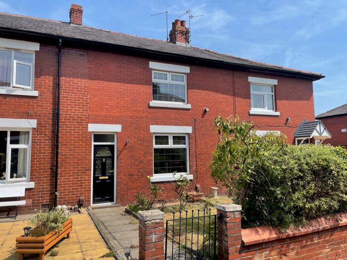 3 Bedroom Maisonette To Rent In Ribble Avenue, Great Harwood, Blackburn, BB6