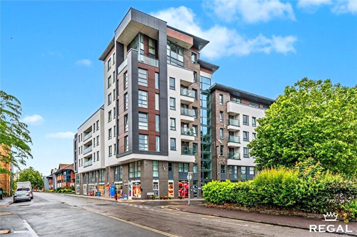 2 Bedroom Apartment For Sale In Empress Heights, College Street, Southampton, SO14