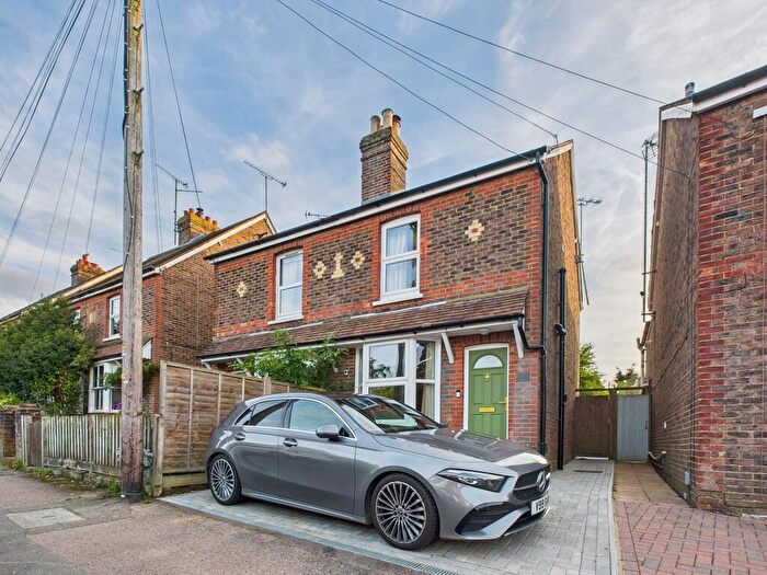 2 Bedroom Semi-Detached House To Rent In Littlehaven Lane, Horsham, RH12