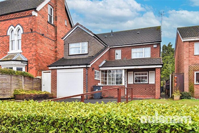 4 Bedroom Detached House For Sale In Oakfield Road, Selly Park, Birmingham, B29