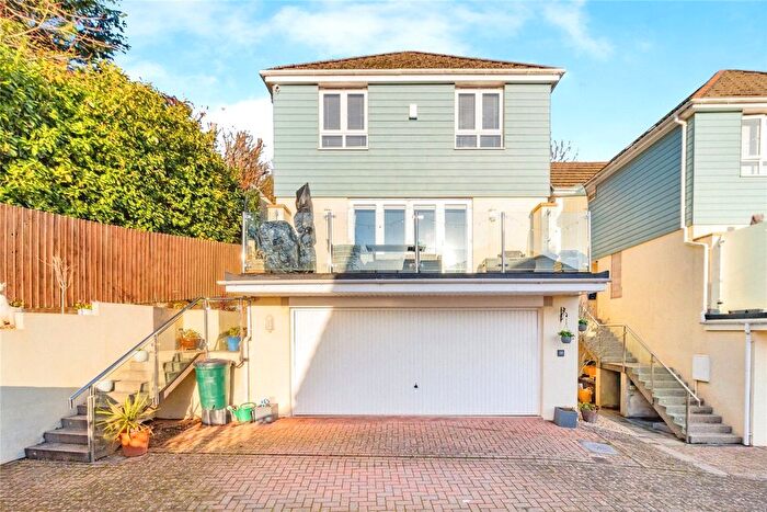 4 Bedroom Town House For Sale In Drake Avenue, Teignmouth, Devon, TQ14