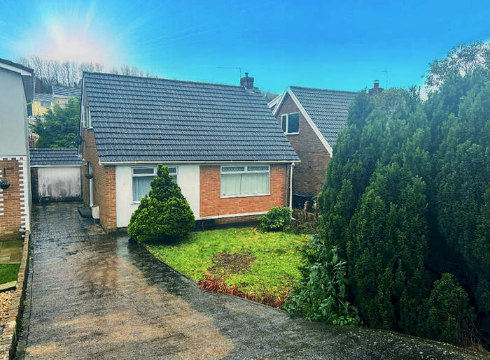 3 Bedroom Bungalow To Rent In Park Court Road, Bridgend, CF31