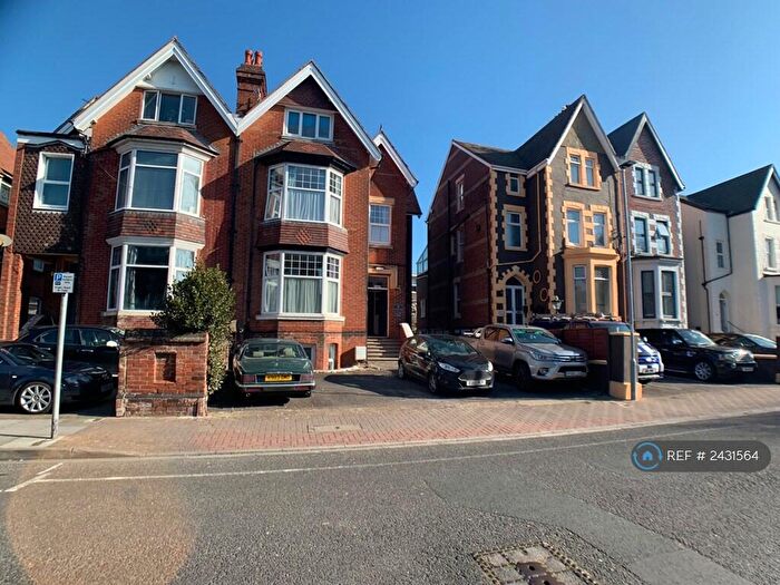 1 Bedroom Flat To Rent In Salisbury Road, Southsea, PO4