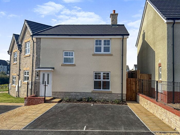 3 Bedroom Semi-Detached House For Sale In Penllyn Way, Cowbridge, CF71