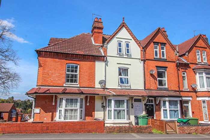 3 Bedroom Terraced House For Sale In Mount Pleasant, Redditch, B97