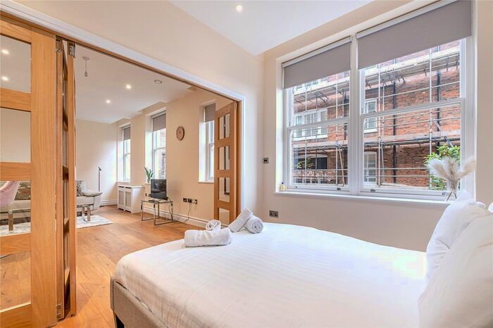 1 Bedroom Flat For Sale In Kensington High Street, London, W8
