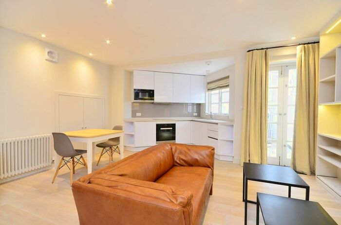 1 Bedroom Flat To Rent In Petersham Mews, South Kensington, London, SW7