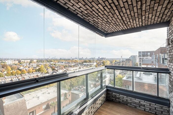 1 Bedroom Flat To Rent In Upper Richmond Road, London, SW15