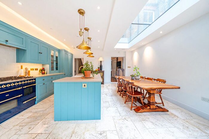 5 Bedroom Terraced House For Sale In Lime Grove, London, W12