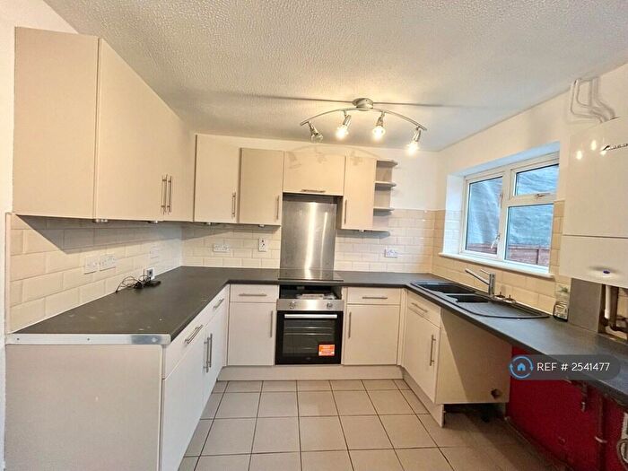 4 Bedroom Terraced House To Rent In Periwinkle Close, Sittingbourne, ME10