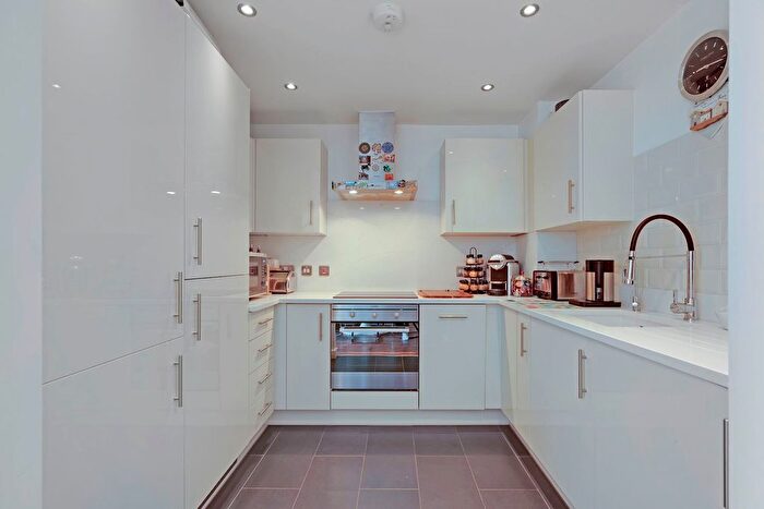 2 Bedroom Flat To Rent In Loxford Road, Barking, IG11