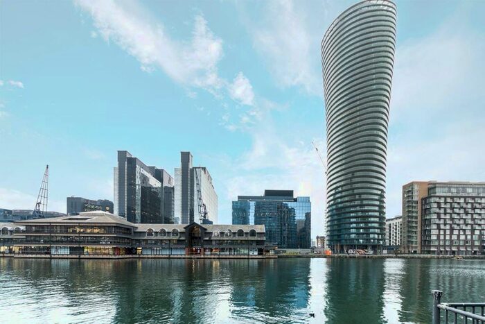 Studio To Rent In Arena Tower, Crossharbour Plaza, Canary Wharf, E14