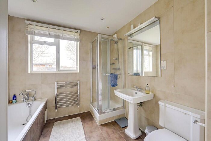 2 Bedroom Flat For Sale In Manor Park, Hither Green, London, SE13