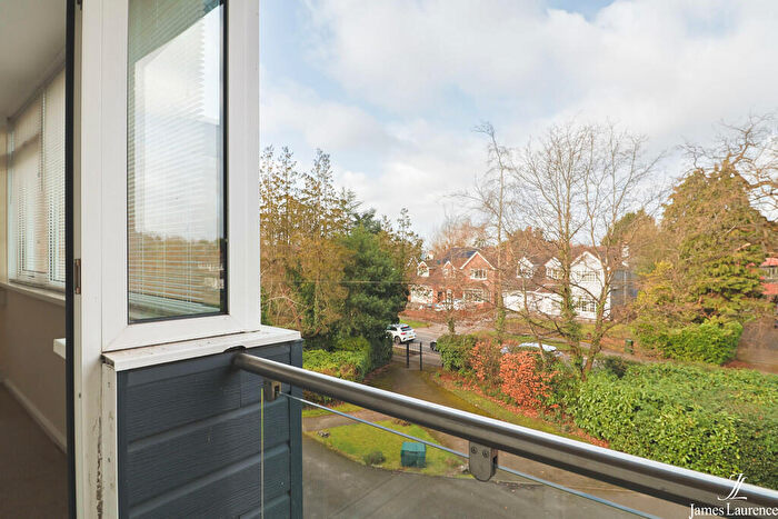 2 Bedroom Apartment To Rent In Darley Mead Court, Hampton Lane, Solihull, B91