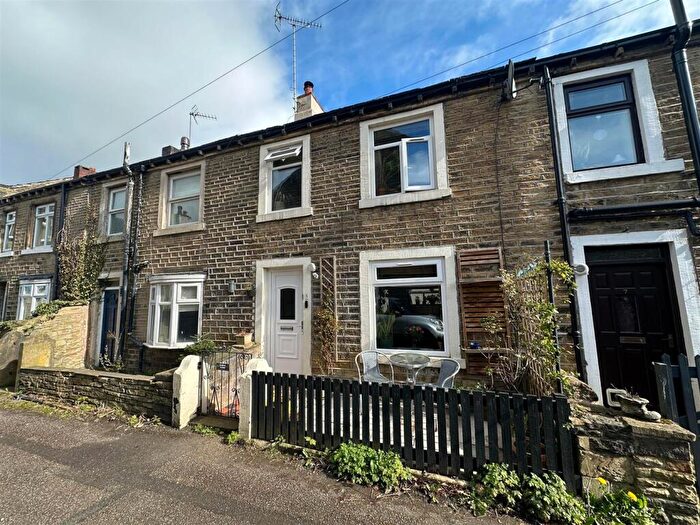 2 Bedroom Terraced House For Sale In Royd Terrace, Armitage Bridge, HD4